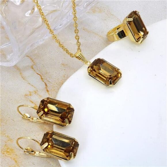 Gold-Tone Jewelry Set with Topaz Crystal- Gemstone Pendant, Ring & Earrings - Picture 6 of 6